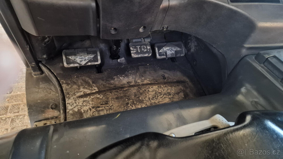 Linde E30, vysokozdvižný vozík VZV - 7