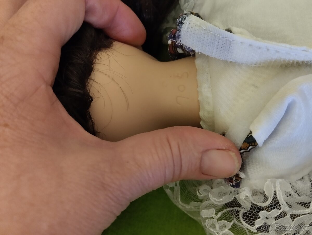 Značená porcelánová panenka - 7