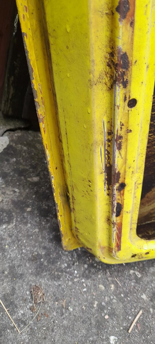 Dveře škoda 110r - 7