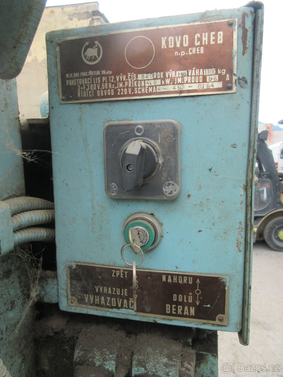 PAKETOVACÍ LIS NA PAPÍR, PLASTY - 7