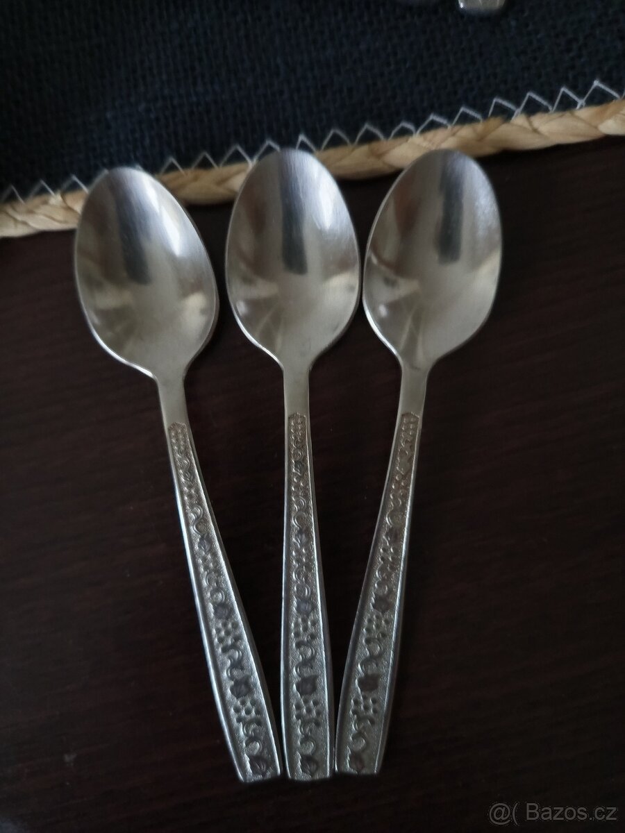 RETRO RUSKE PRIBORY - 7