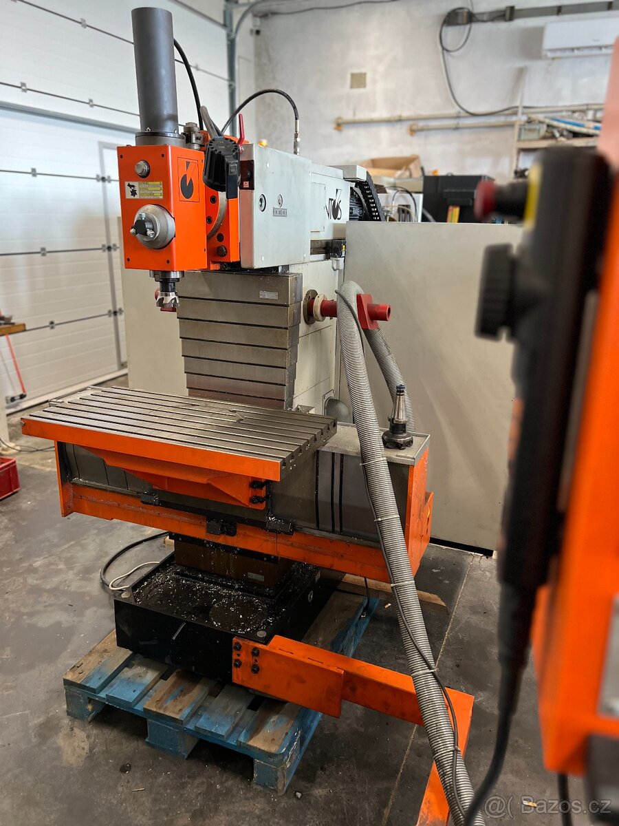 INTOS Nástrojařská frézka CNC - 7