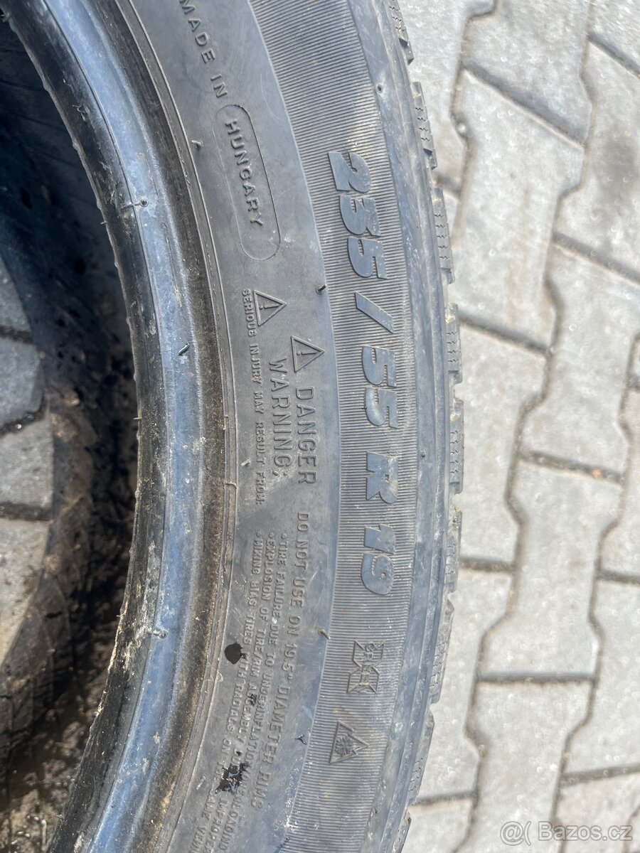 235/55/19 zimní - 7