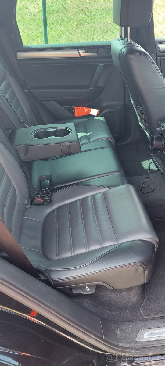 VW TOUAREG 3.0 TDI R-LINE - 7