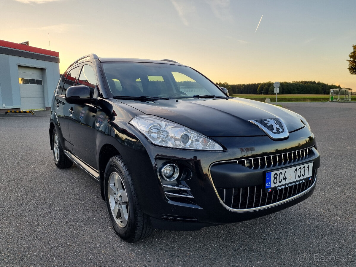 Peugeot 4007 2,2 HDi 4x4, 7 míst - 7