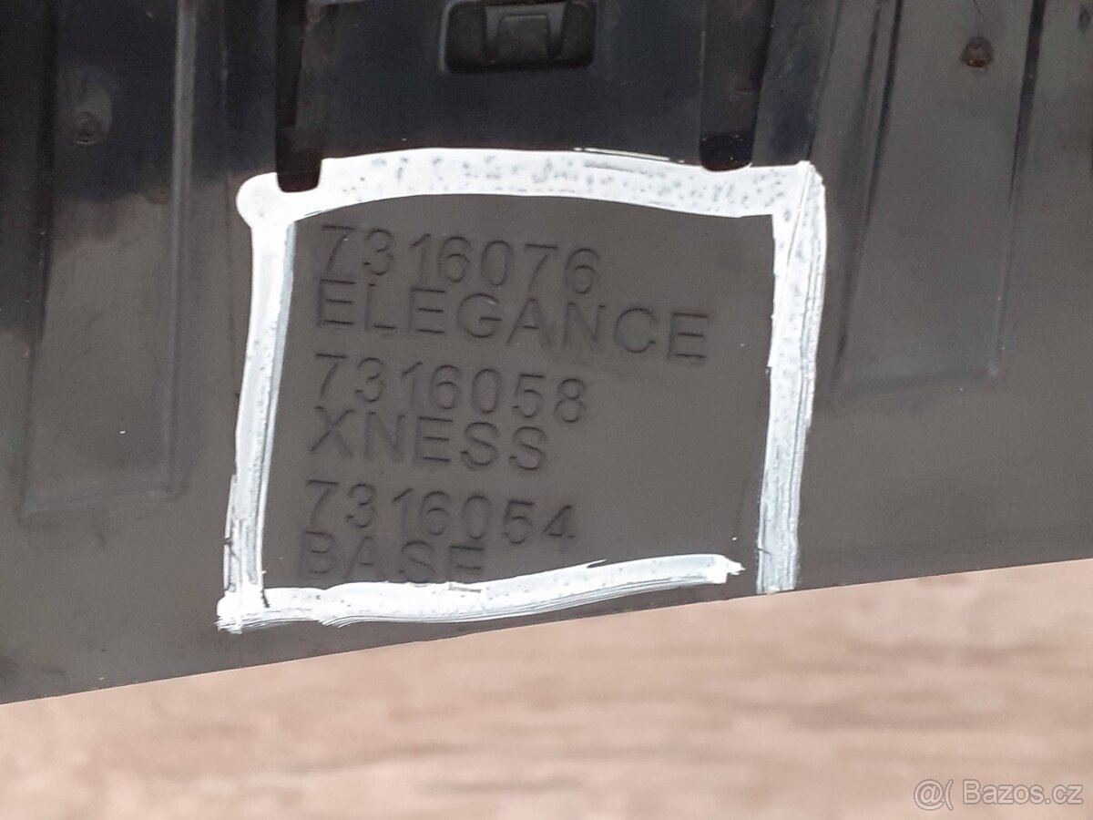 Mřížky ledvinky chladiče BMW X5 F15 kód 7316076 Elegance - 7