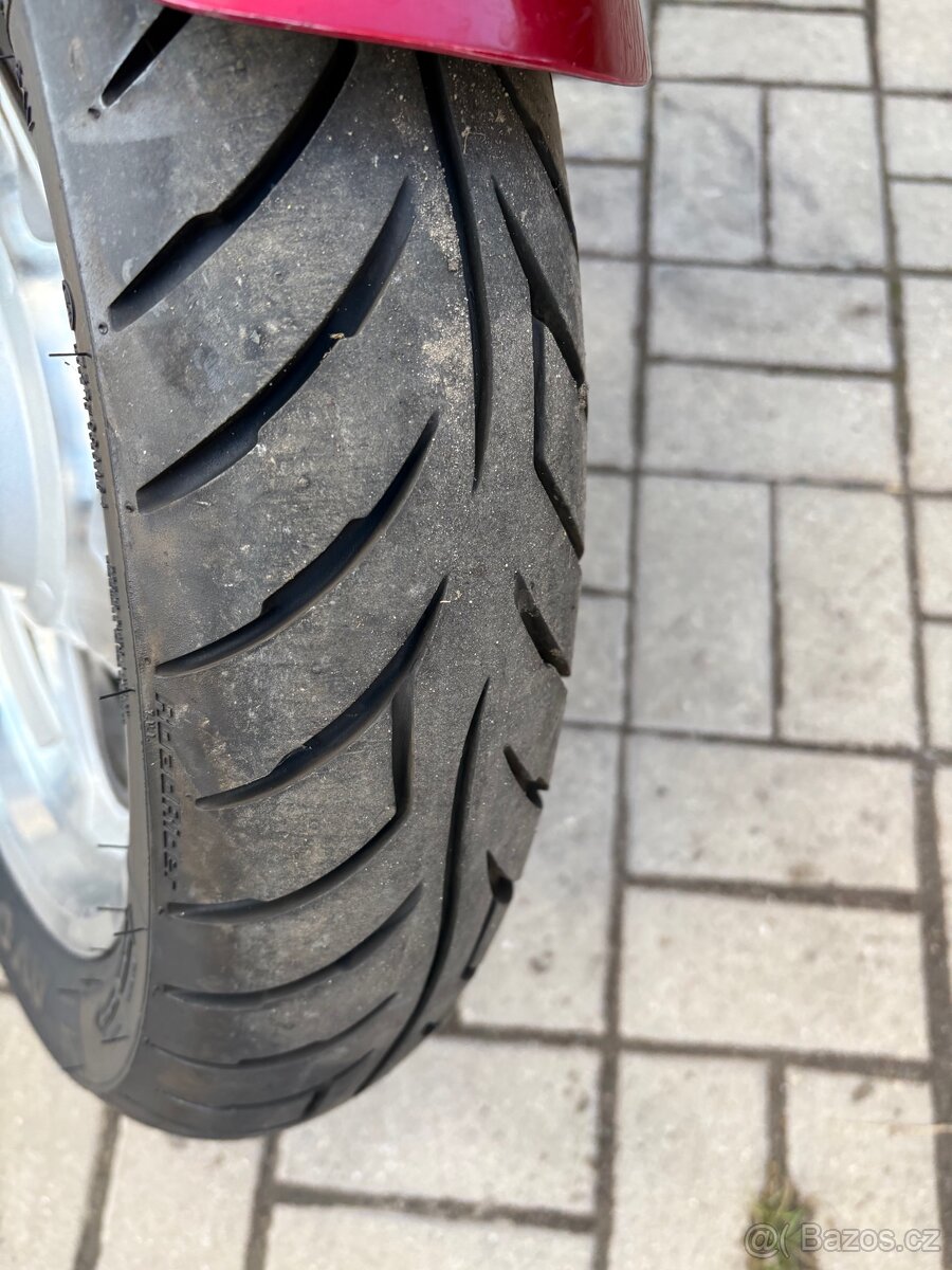 Honda VF 750 v magna - 7