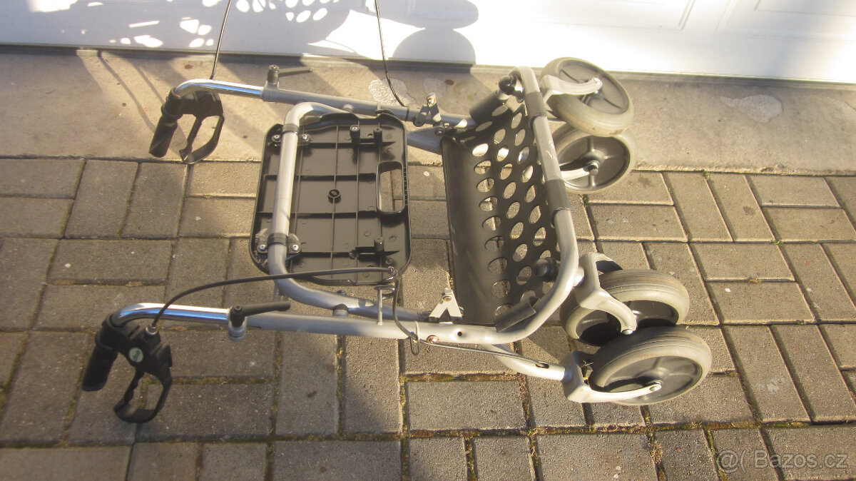 CHODITKO PRO SENIORY SKLADACI - 7