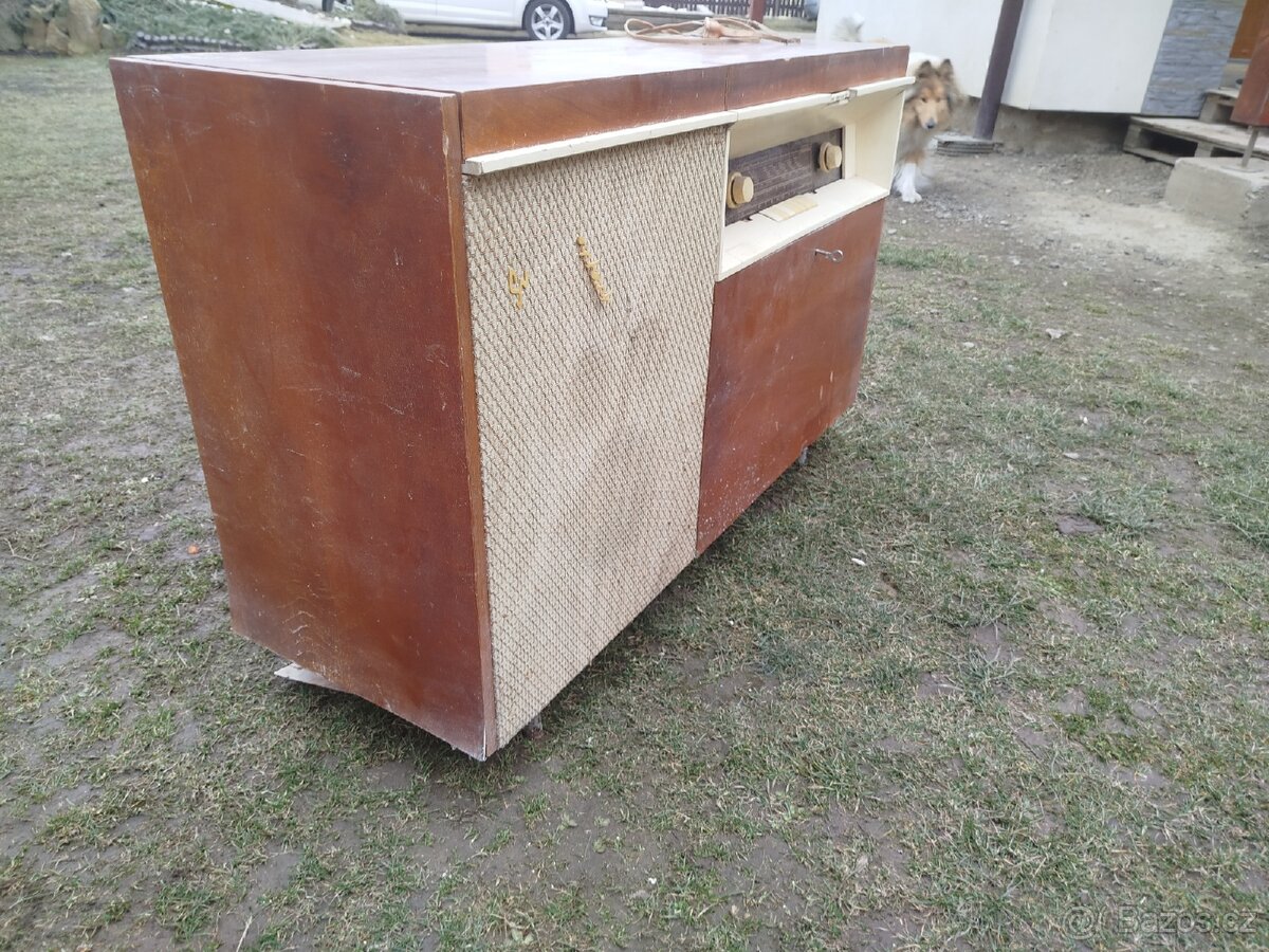 Stare radio s gramofonem - 7