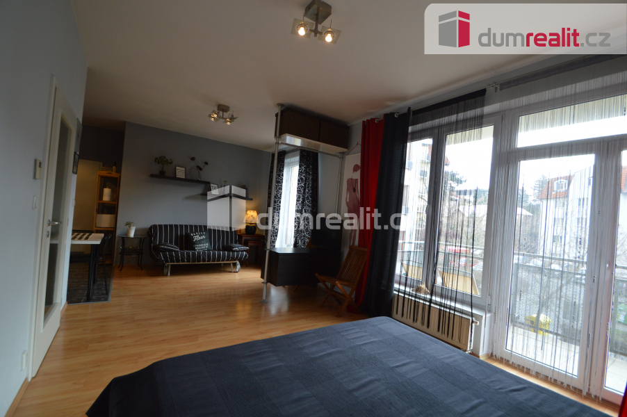 Pronájem bytu 1+kk 52 m2 zařízený balkon sklep Na Hřebenkách - 7