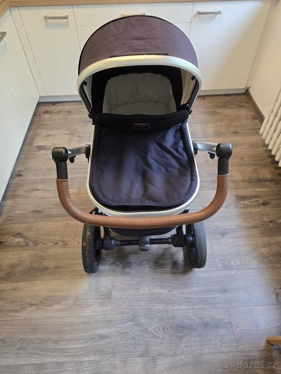 Kočárek Nuova moon + pláštěnka - 7