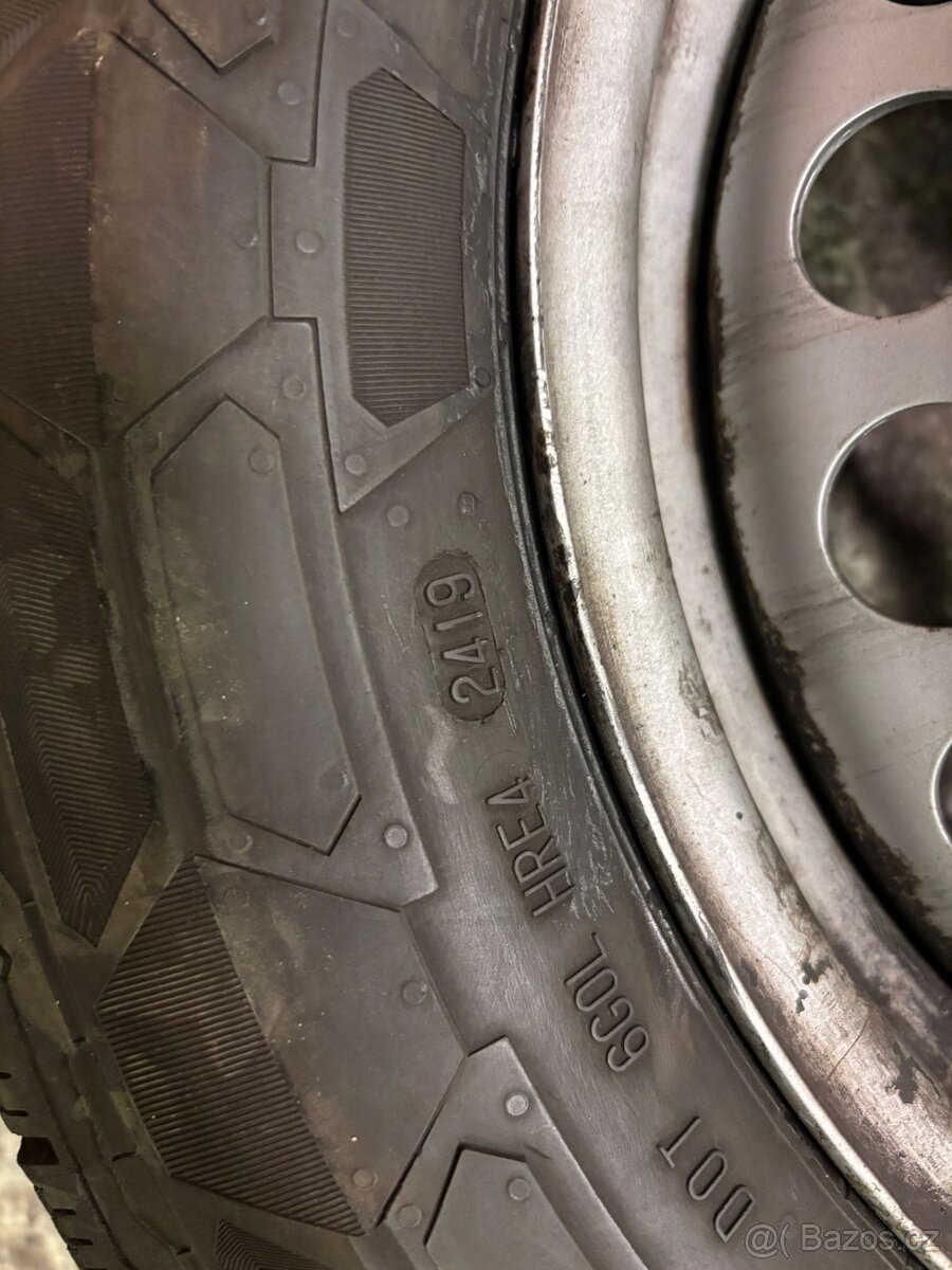 Originální plechové disky R16 + zimní pneu 215/65 R16C - 7