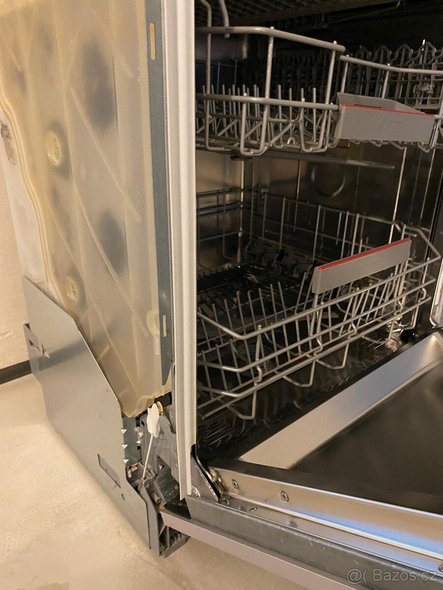 MYČKA NA NÁDOBÍ - 7