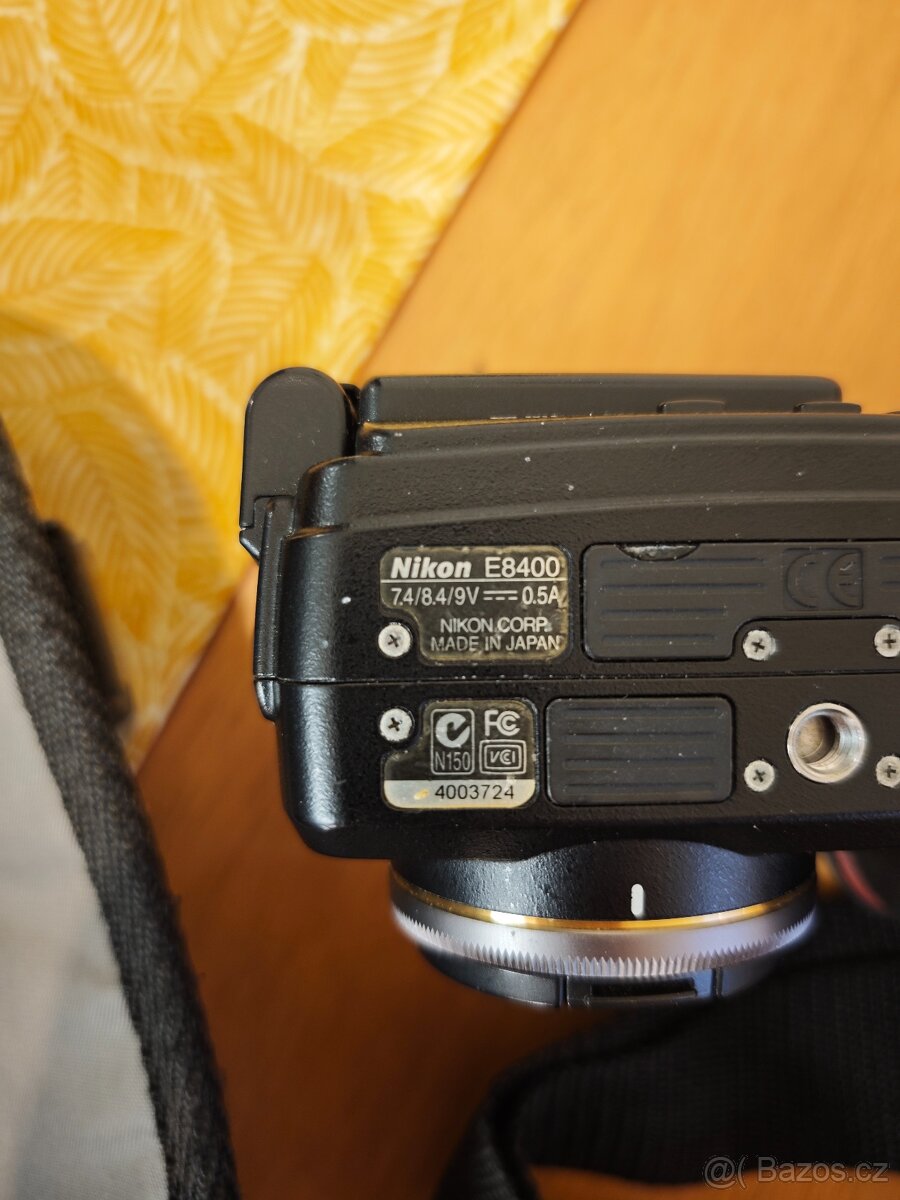 Nikon E 8400 - 8Mpix - 7