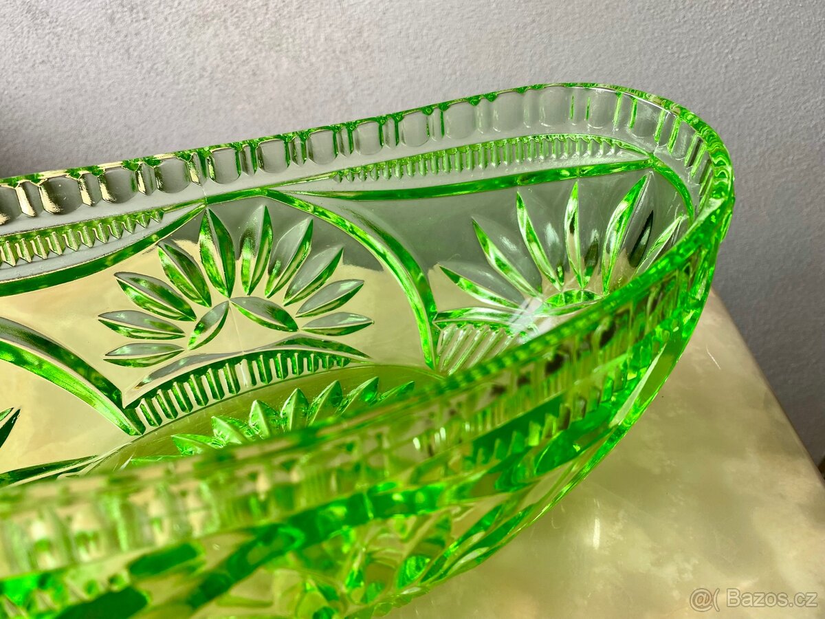 Zelená Skleněná Mísa Na Stůl - 7