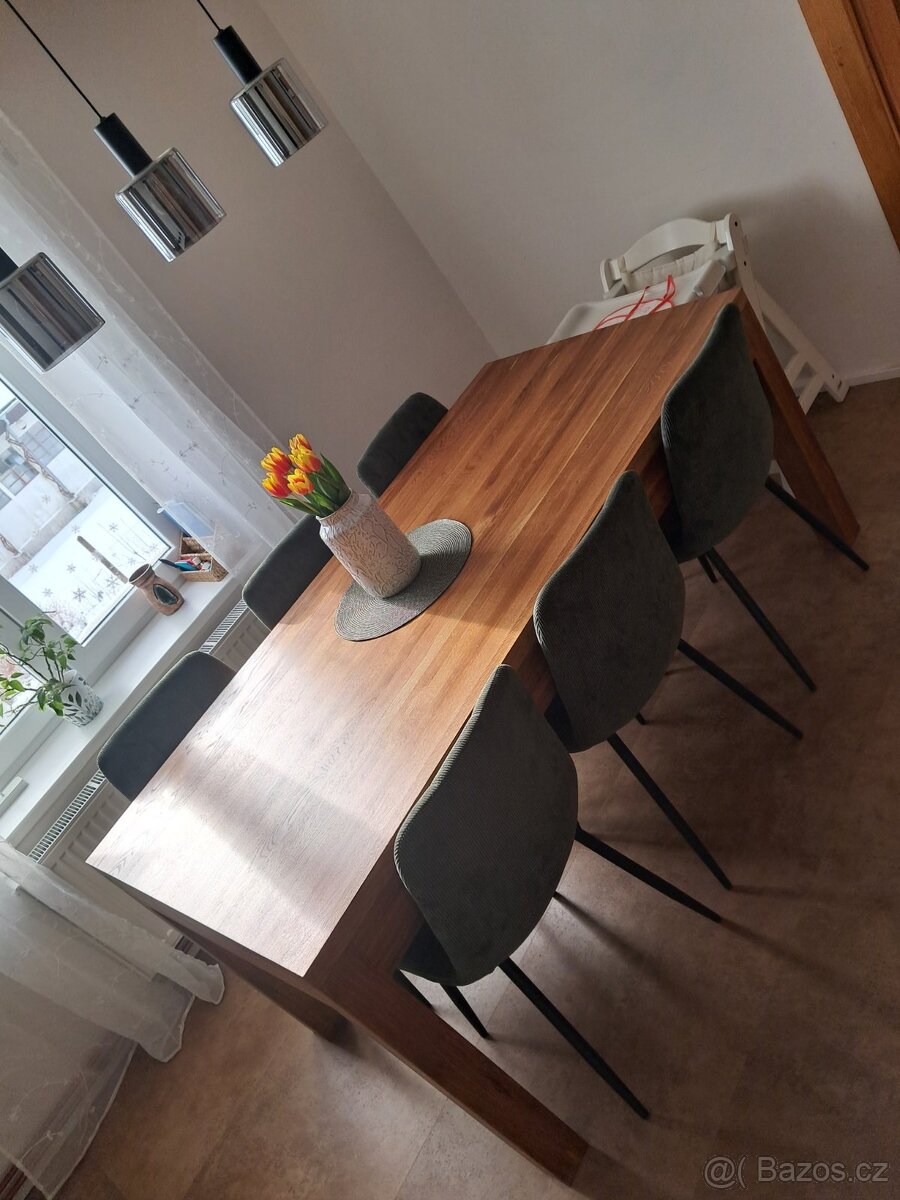 Jídelní stůl - 7