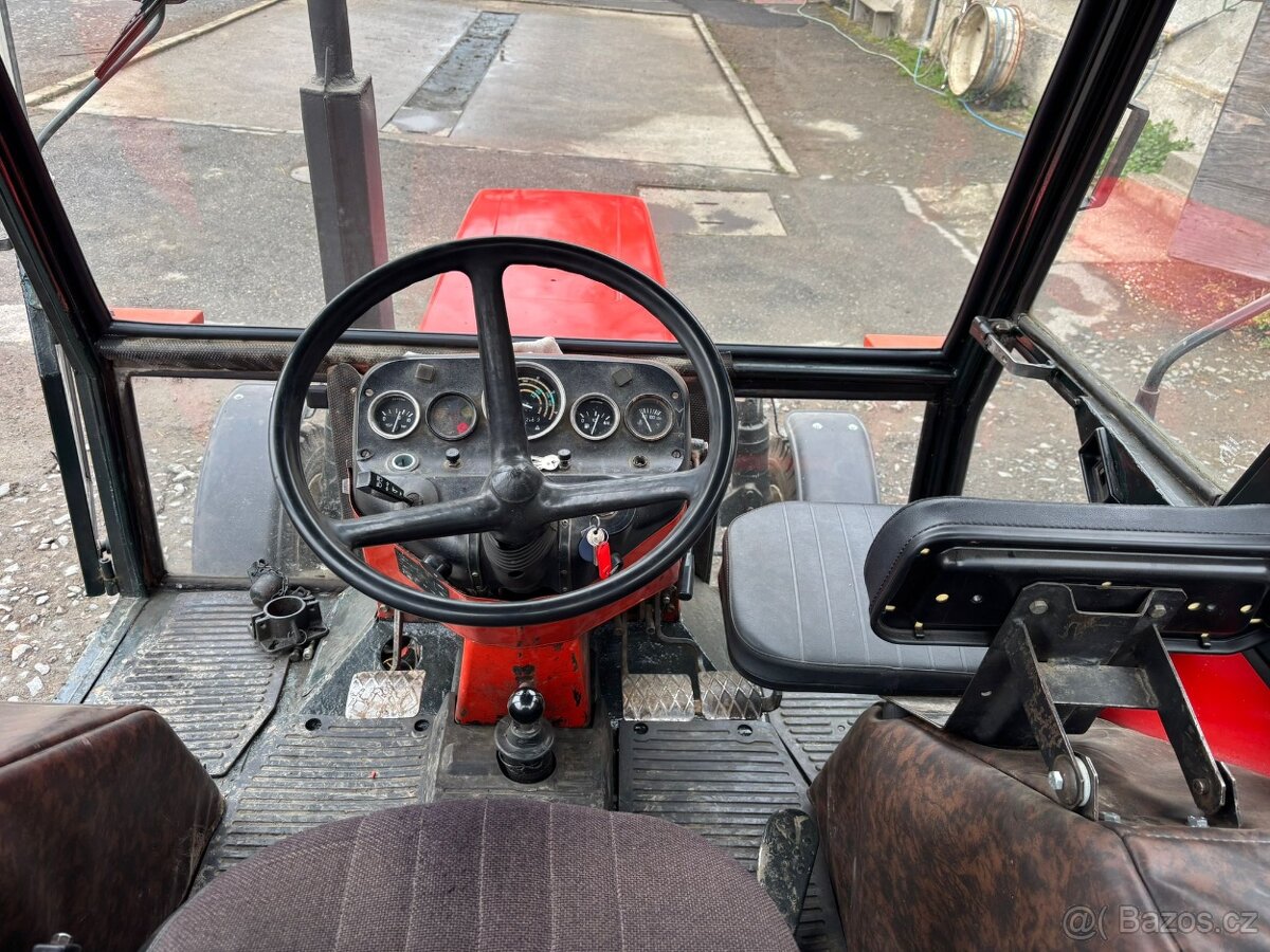 Traktor Zetor 7011 - 7