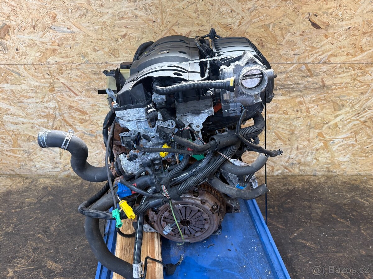 KOMPLETNÍ MOTOR 1.6 16V 80 KW NFU PEUGEOT - 7
