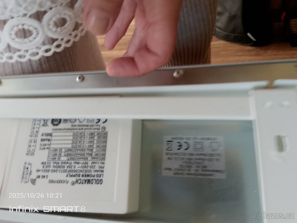 Moderní lustr s barevným osvětlením RGB - 7