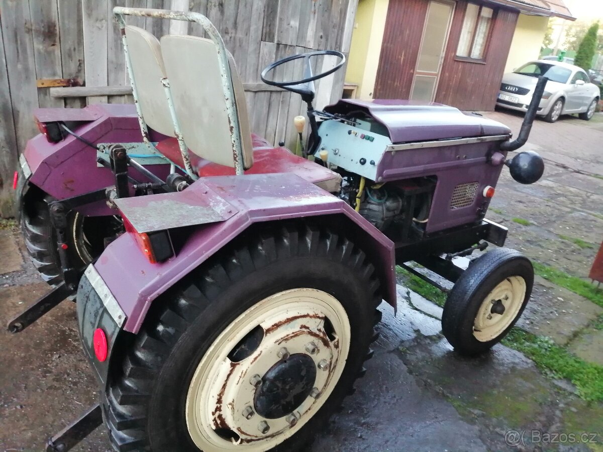 TRAKTOR DOMÁCÍ VÝROBY - 7
