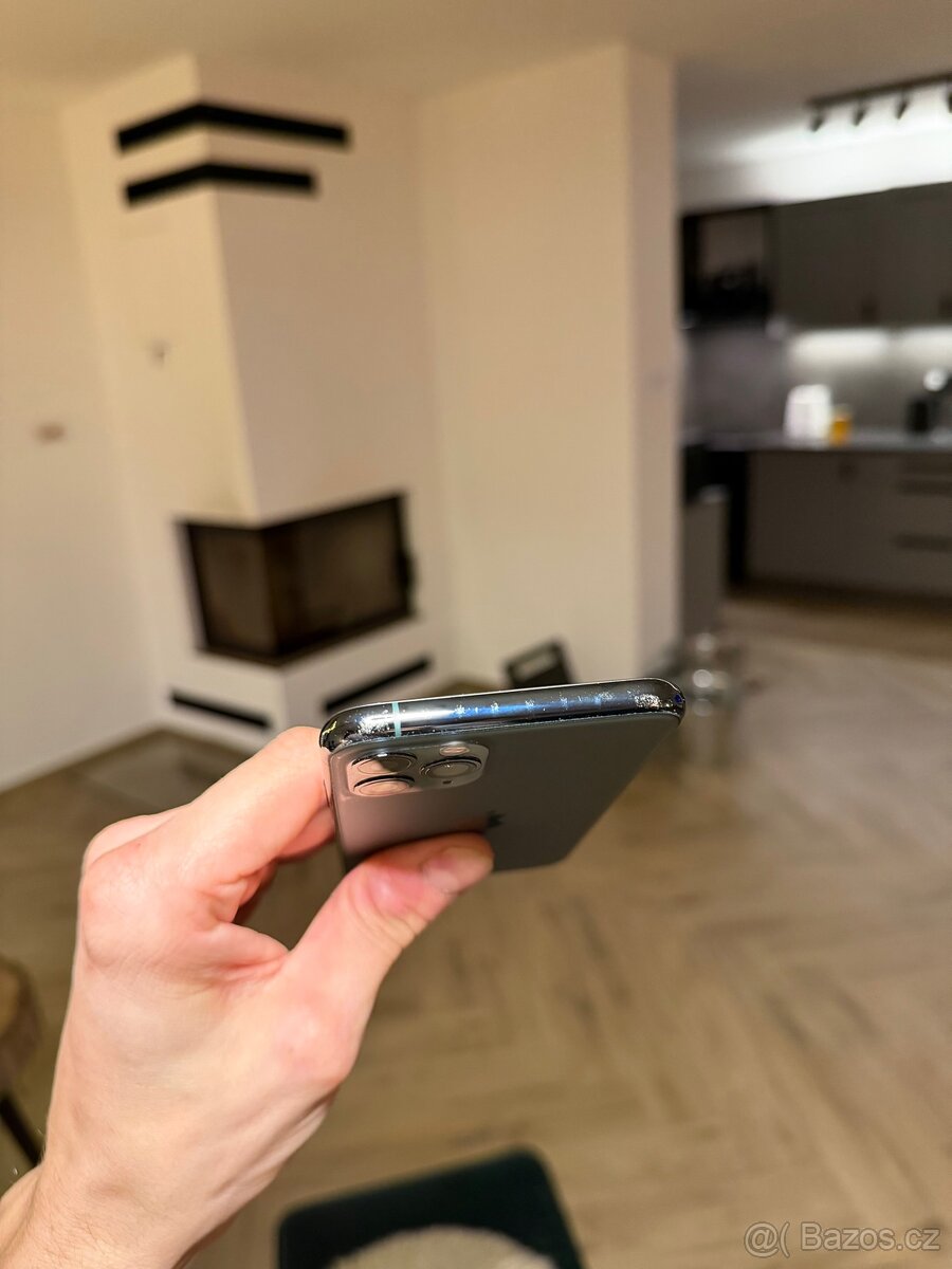 Prodám iPhone 11 Pro 256 GB 🔋 100% - 7