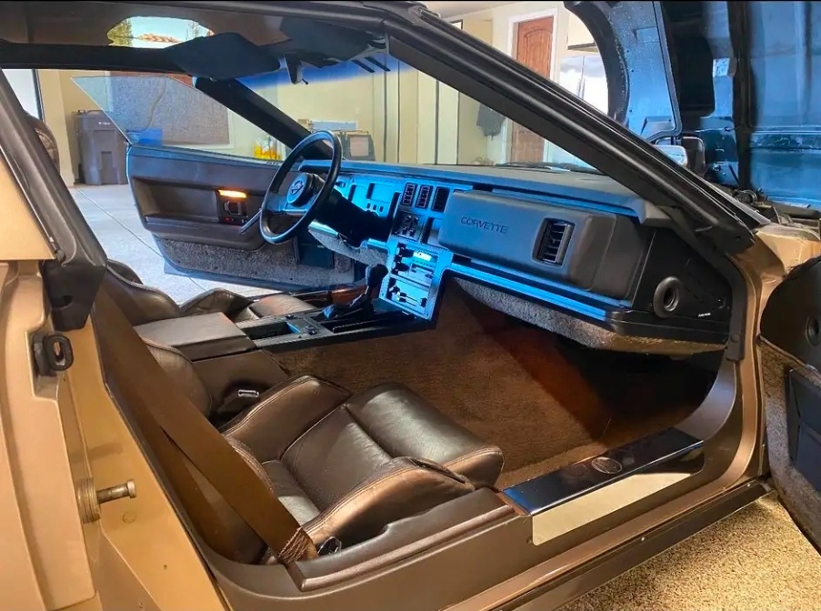 chevrolet corvette c4 - 7