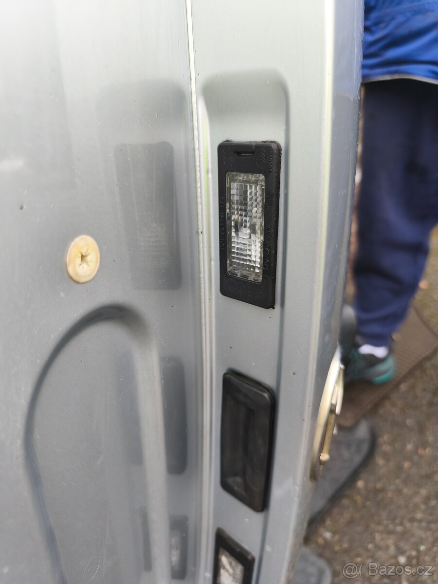 Škoda Rapid - víko kufru, páté dveře - 7