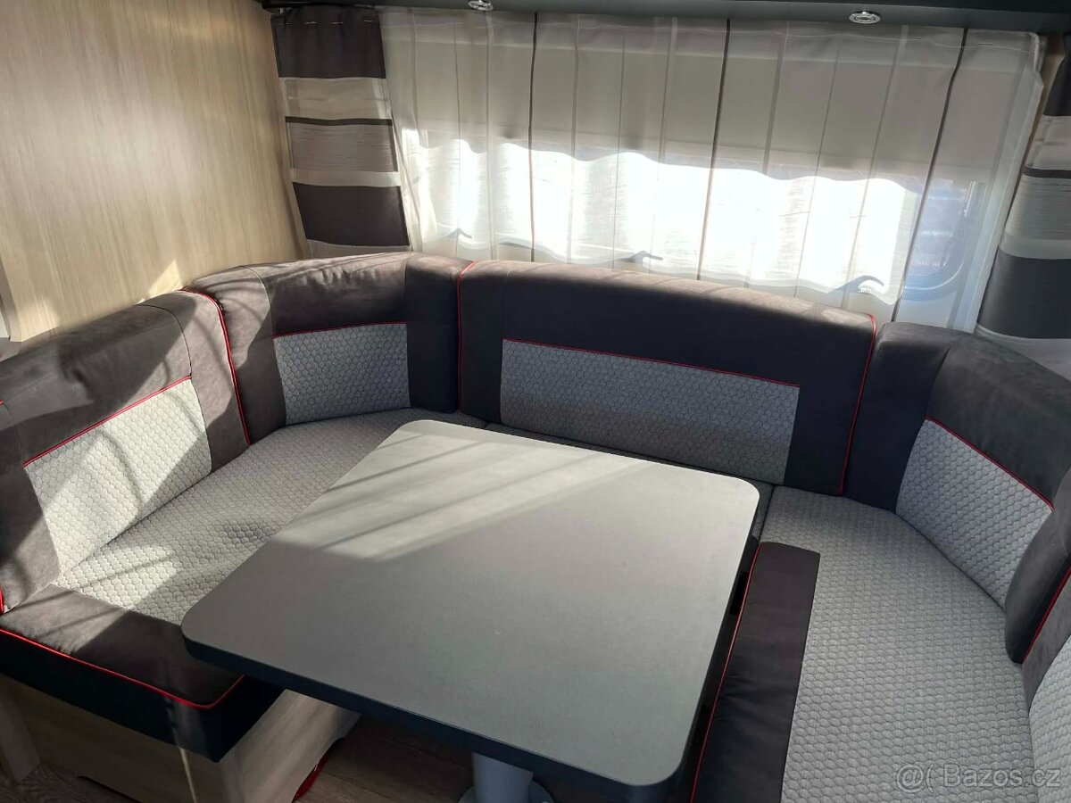 karavan HOBBY 545 KMF DE LUXE - 7