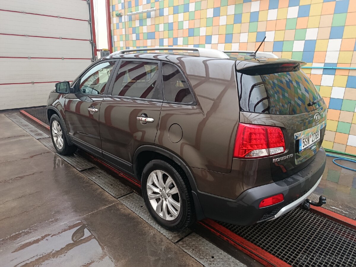 Kia Sorento - 7