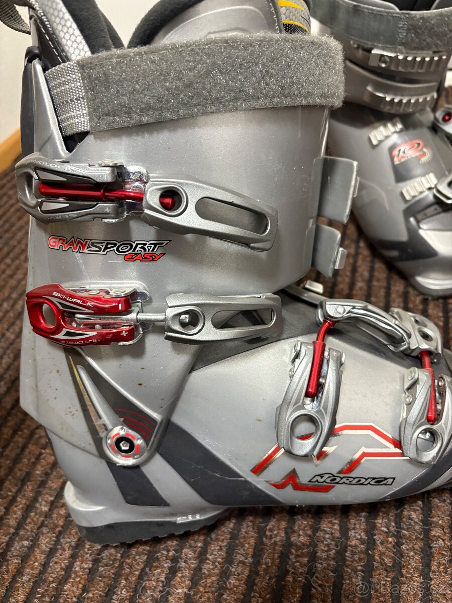 Lyže Rossignol 154 + Hůlky 115 + Lyžáky Nordica 27,5 - 7