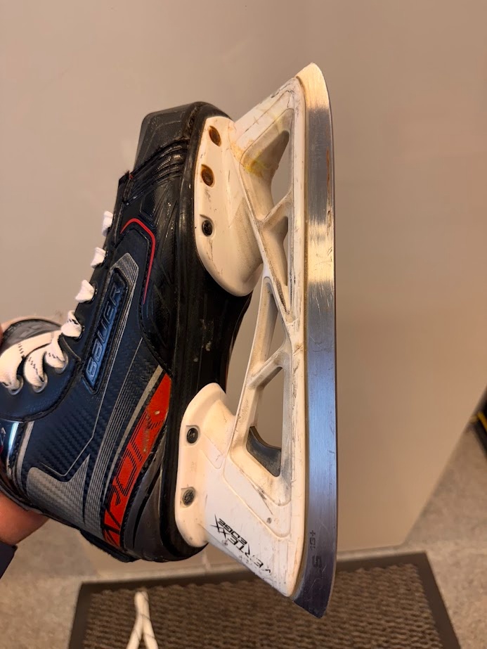 BRANKÁŘSKÉ BRUSLE BAUER VAPOR X27,vel. 38/4,5 EE - 7