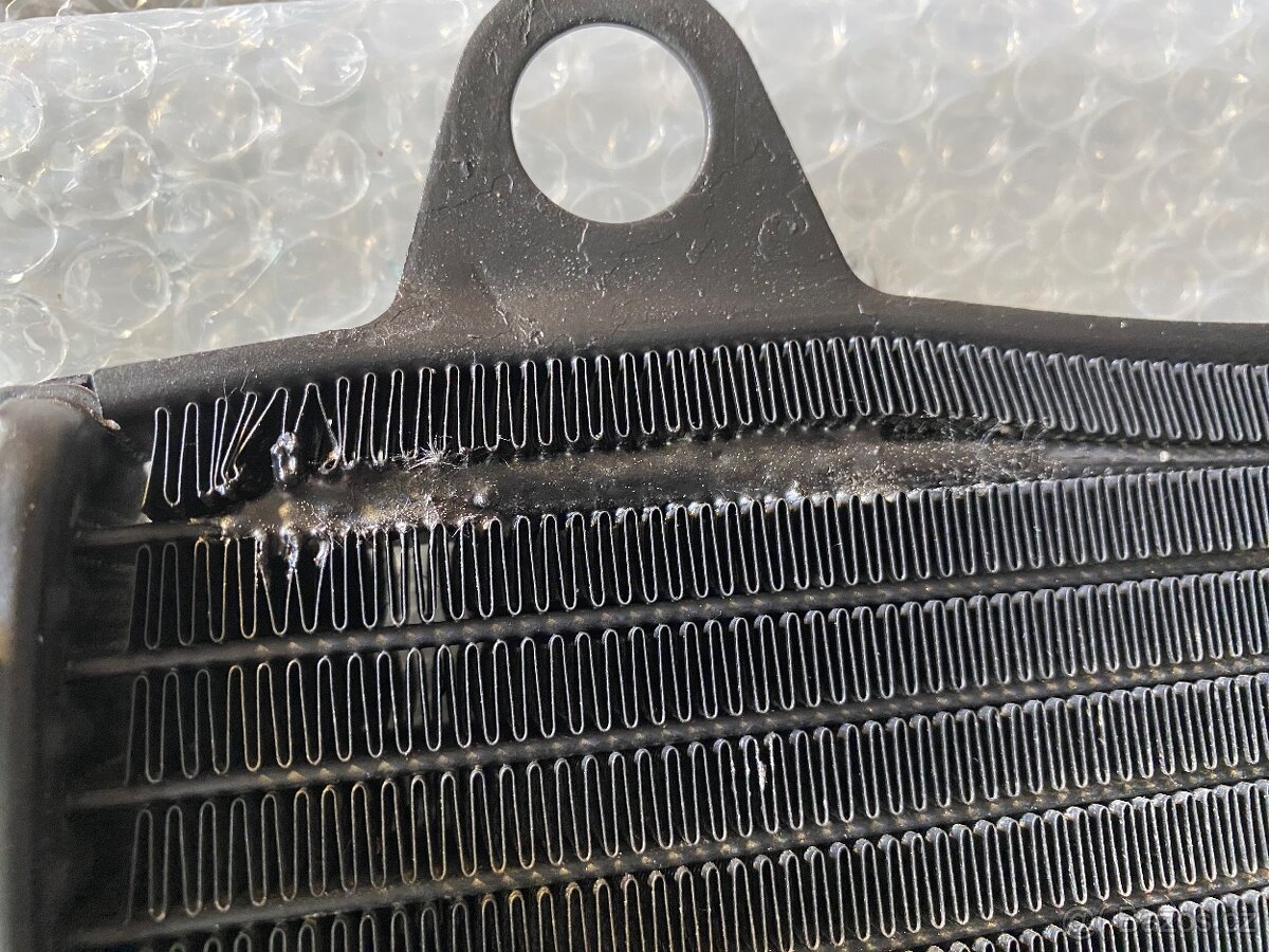 Yamaha MT-03 originál vodní chladič - 7