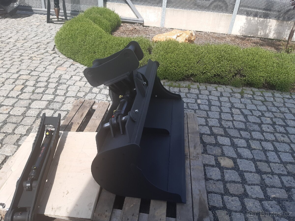 Svahová naklápěcí lžíce - 7