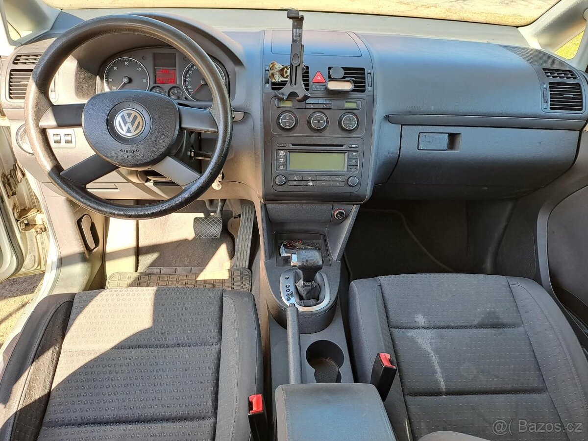 VW Touran automat - 7