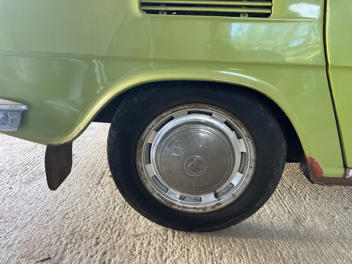 Škoda 100L De Luxe - 7