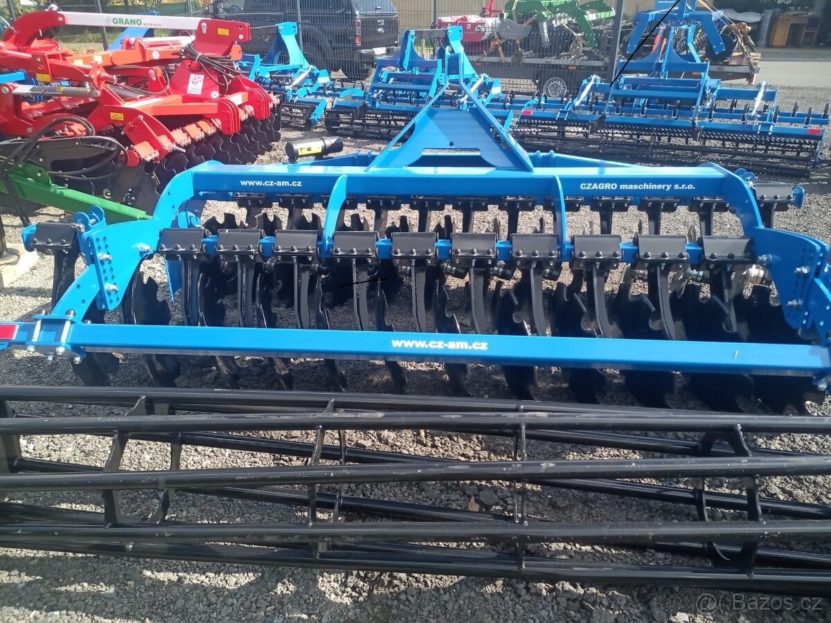 Diskový podmítač CZAGRO maschinery ZEUS strong 300 - 7
