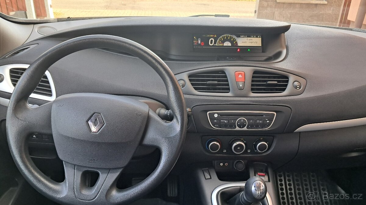 Renault Scénic, 1.6i / 81KW - 7