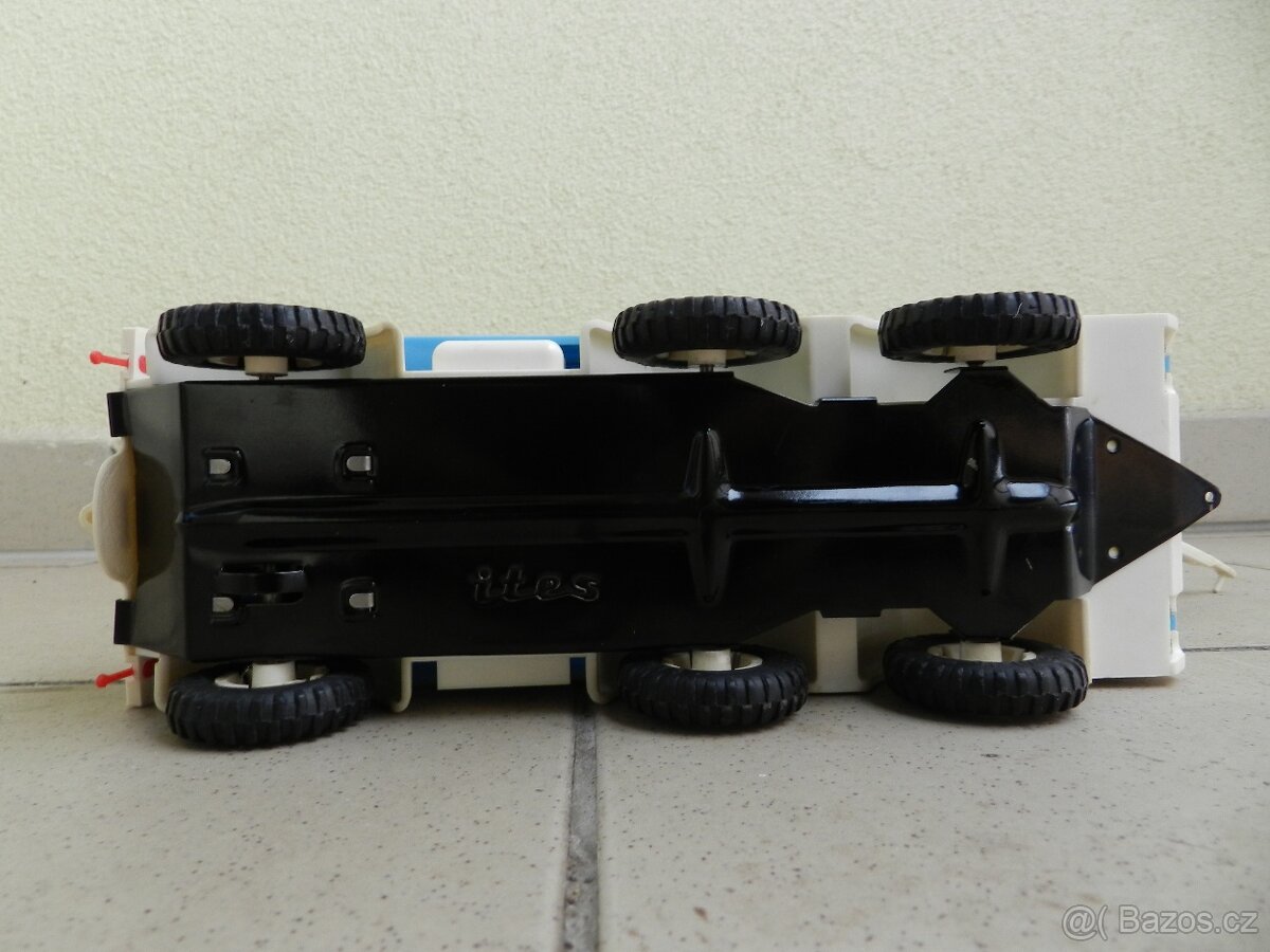 TATRA 813 PODVALNÍK P32 - ITES r. 1980 - ČSSR - 7