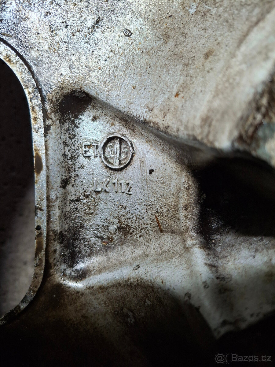 Alu kola mercedes benz složené ze dvou sad rozměry 7,5Jx16 - 7