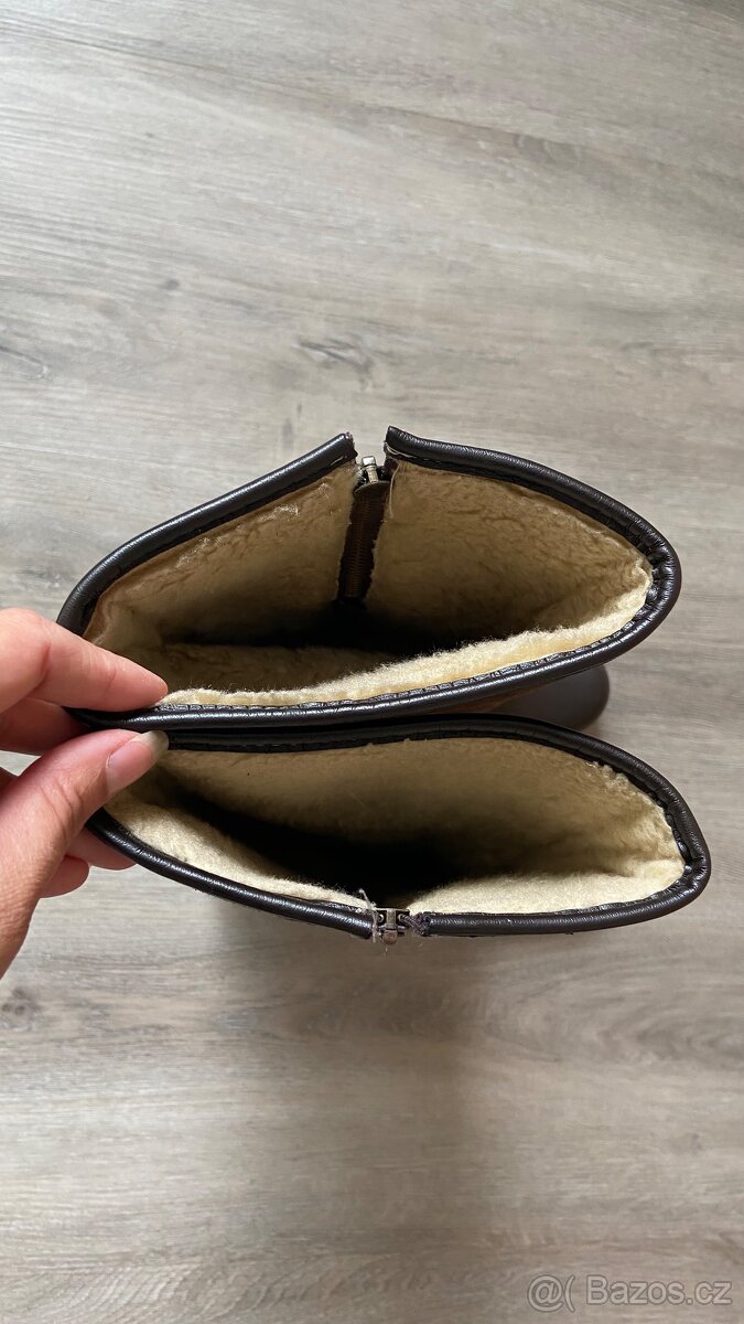 Hnědé kožené kozačky s bočním zipem vel.36 - 7