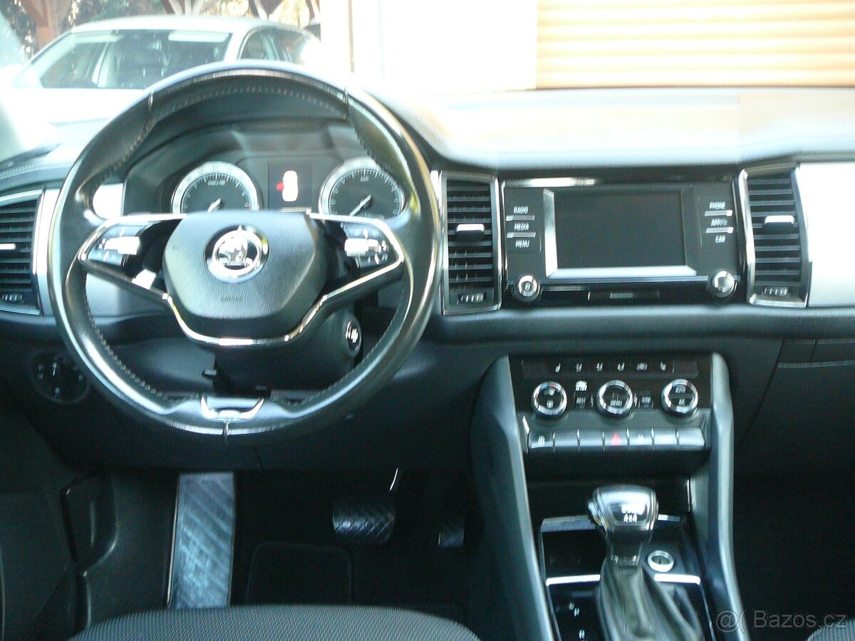 ŠKODA KODIAQ 2.0 TDI 110KW 4x4 DSG+F1 FULLLED FRONT OPCPARK - 7