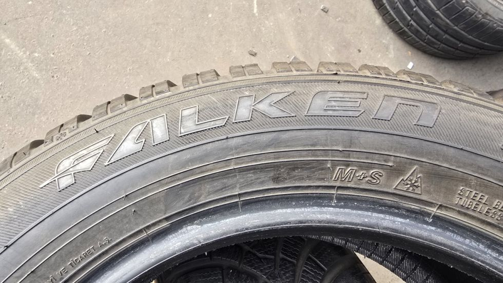 Zimní pneu 205/60/16 Falken - 7
