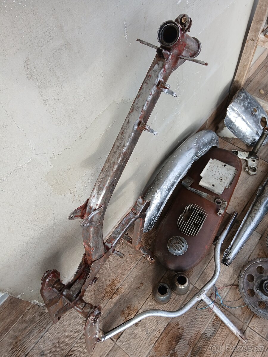 Jawa pionyr díly - 7