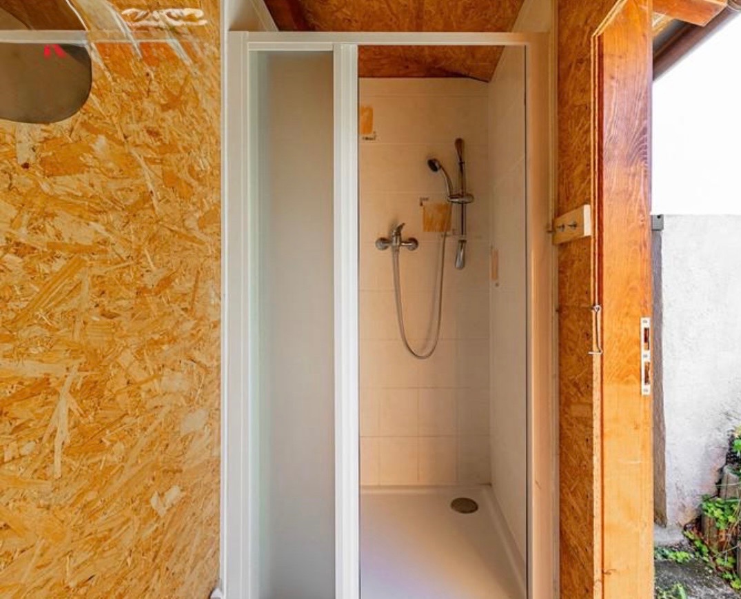 Prodám chatu v Karlových Varech - 7