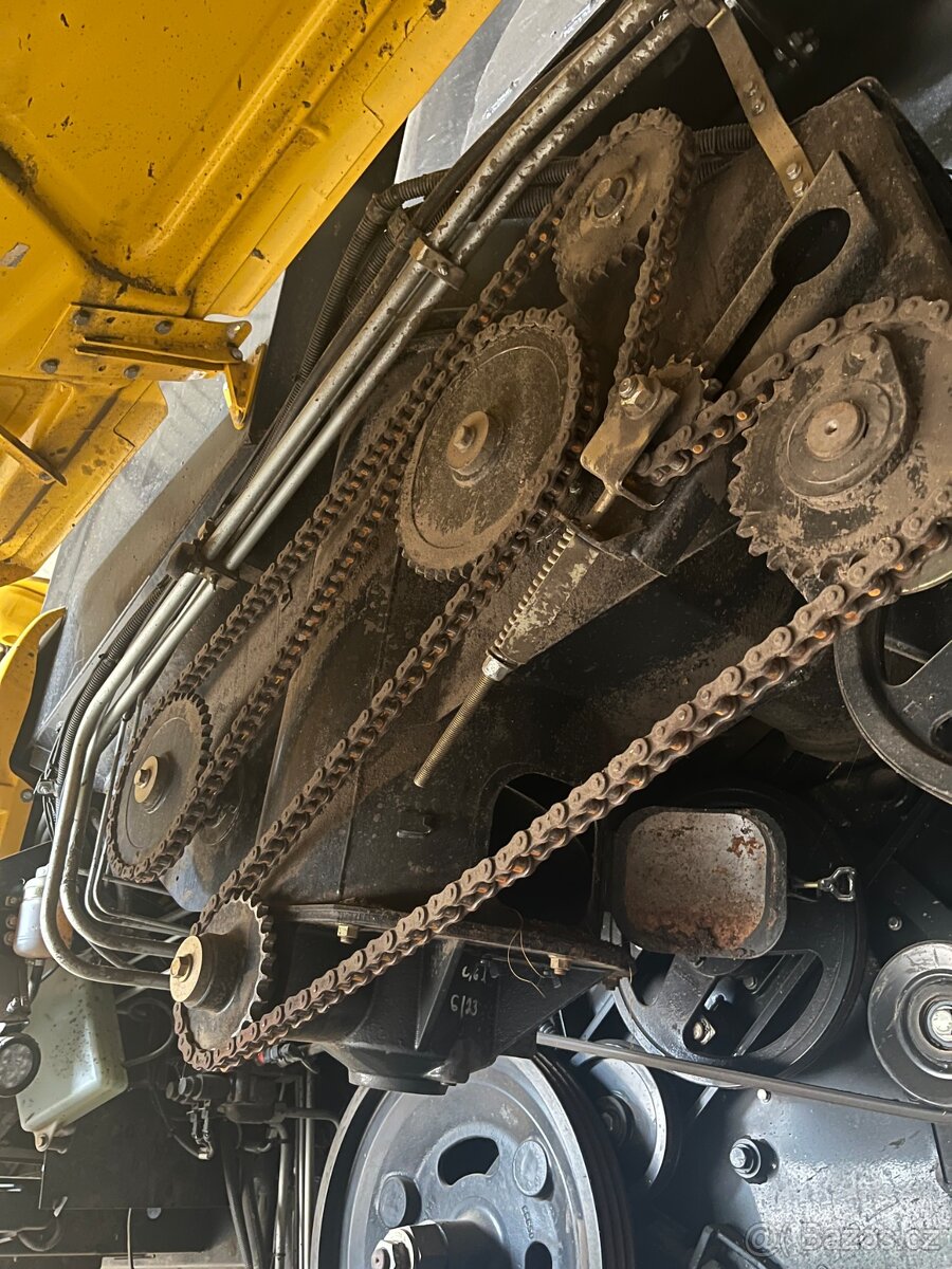 New Holland CX 8.90 - 7