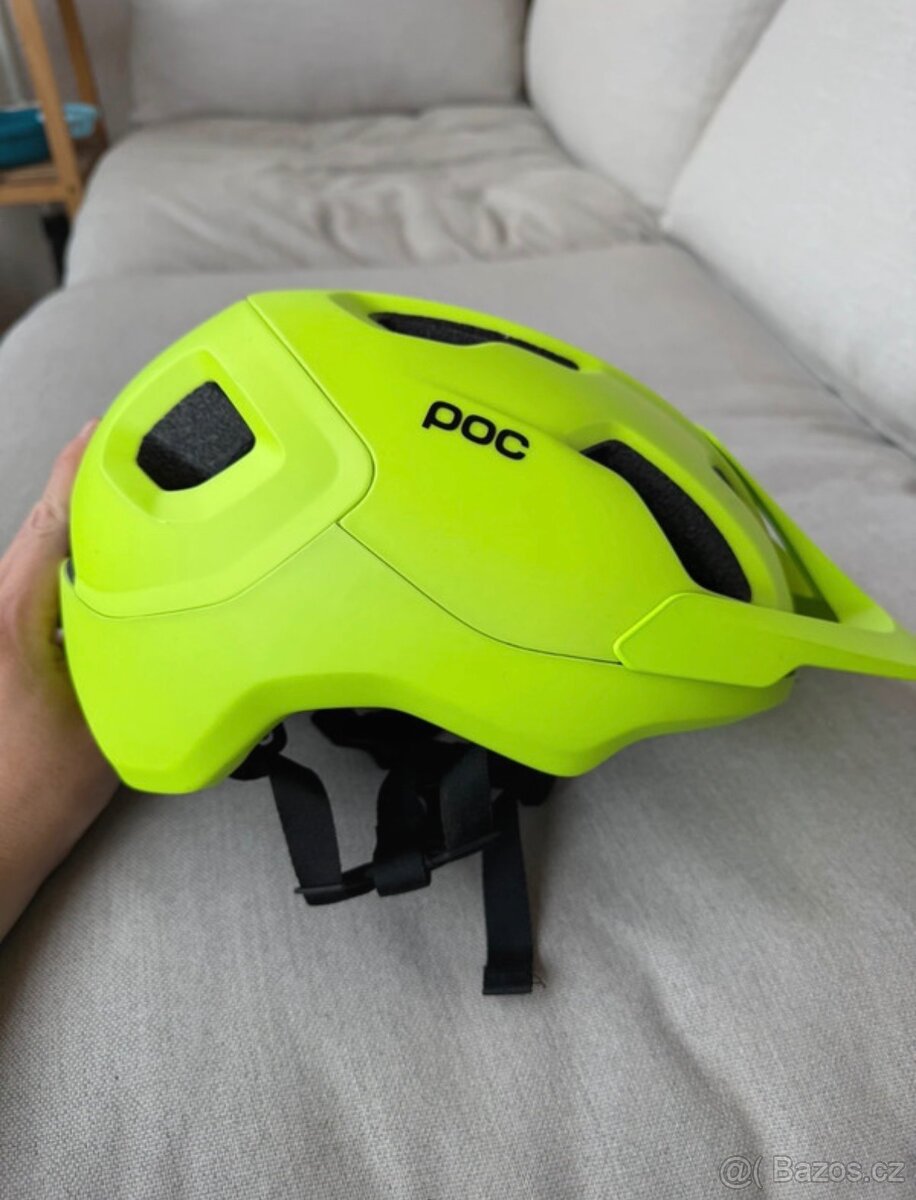 Cyklistická přilba POC Axion - 7