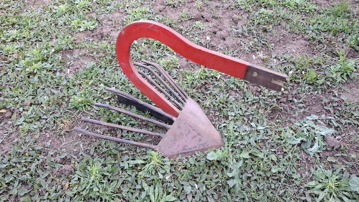 Tera/Vari – kypřič, hrobkovací radlice, vyorávač - 7