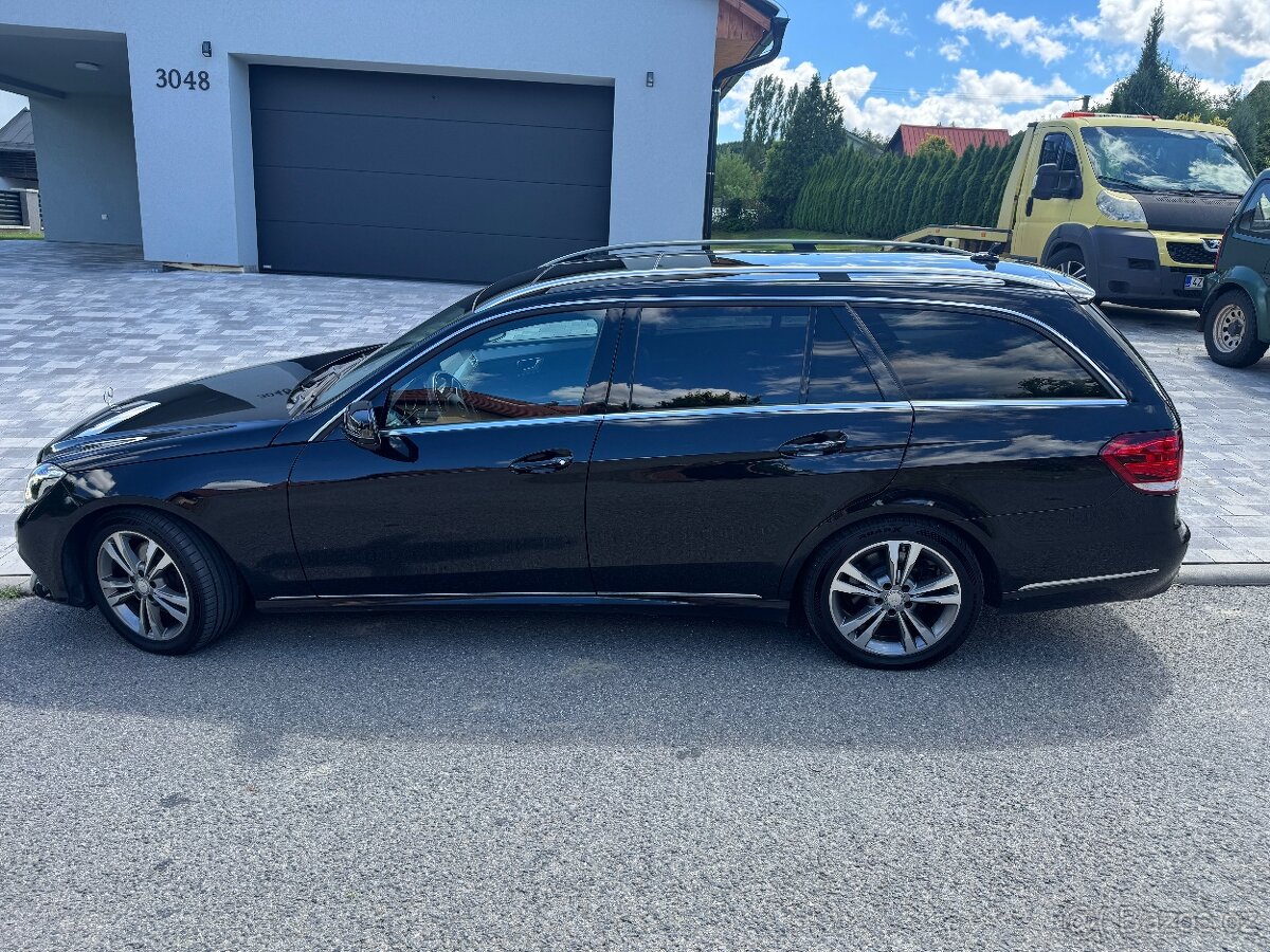 Prodám Mercedes E 220 4x4 provoz 2017 automat - 7