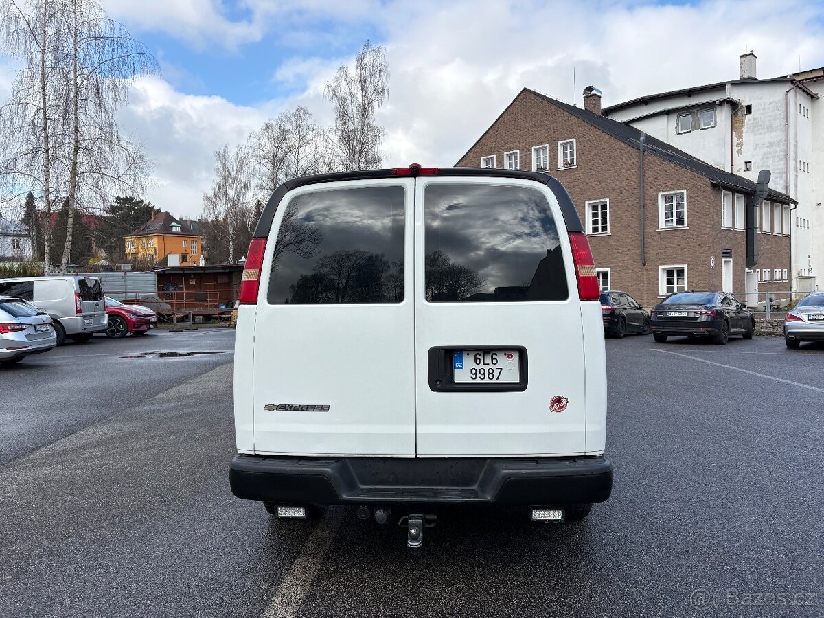 Chevrolet Express 2500 - 7