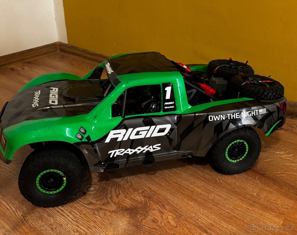 Prodám Traxxas UDR - 7